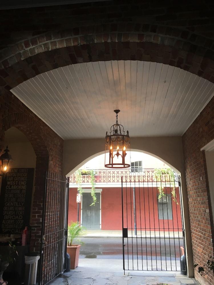 Chateau Hotel Nueva Orleans Exterior foto